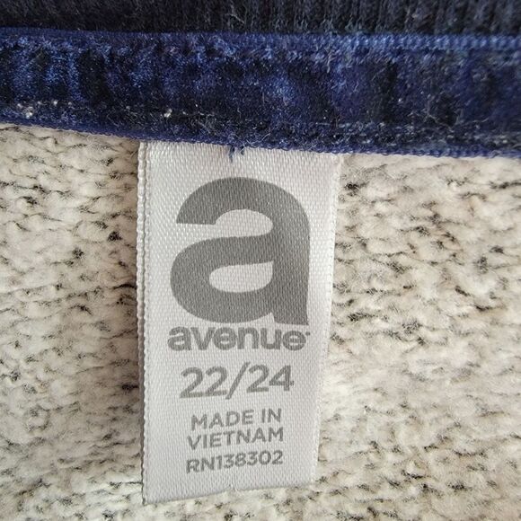 Avenue beaded floral pullover sweatshirt 22/24 - Picture 5 of 6